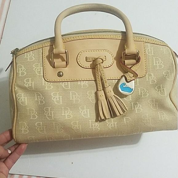 Dooney & Bourke Handbags - Vintage dooney and bourke bag